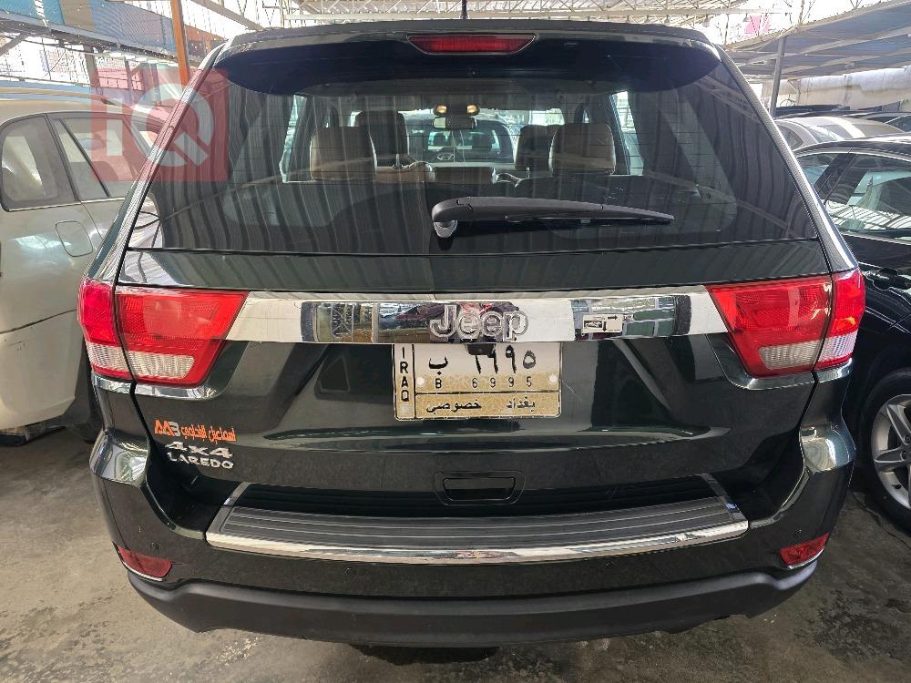 جیپ گراند شیرۆکی